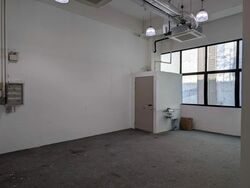 Hexacube (D14), Office #586026651
